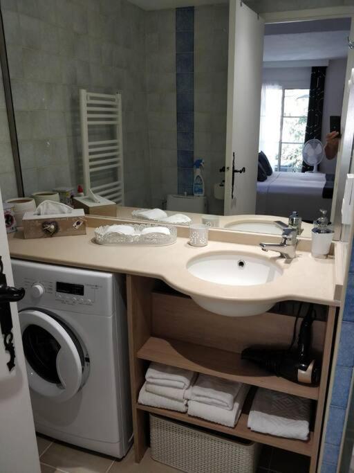 St Raphael 37M2, Piscine, Wifi, Commerces Mer 5Mn A Pieds Saint-Raphaël Extérieur photo